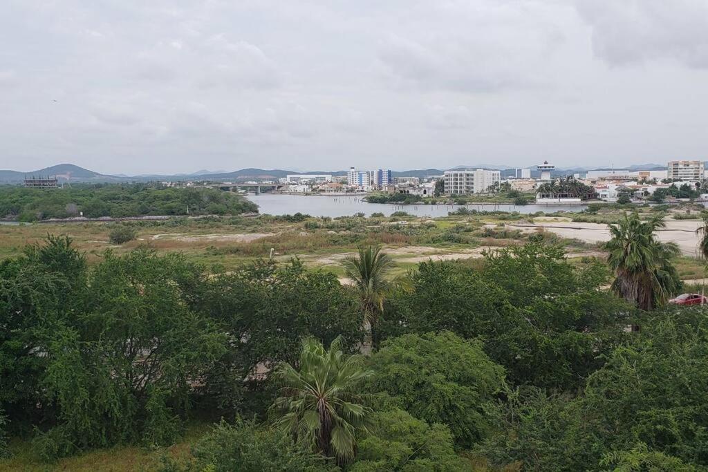 Hermoso Y Amplio En Sabalo. * Mazatlán